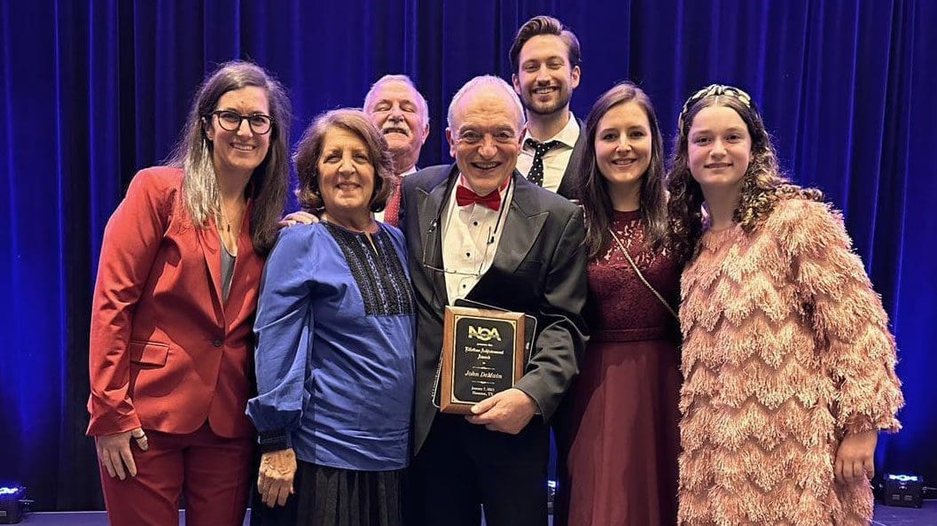 John DeMain Receives Lifetime Achievement Award from National Opera Association